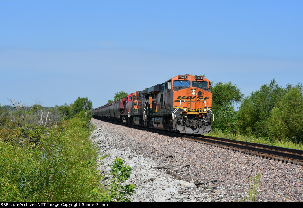 BNSF 7574